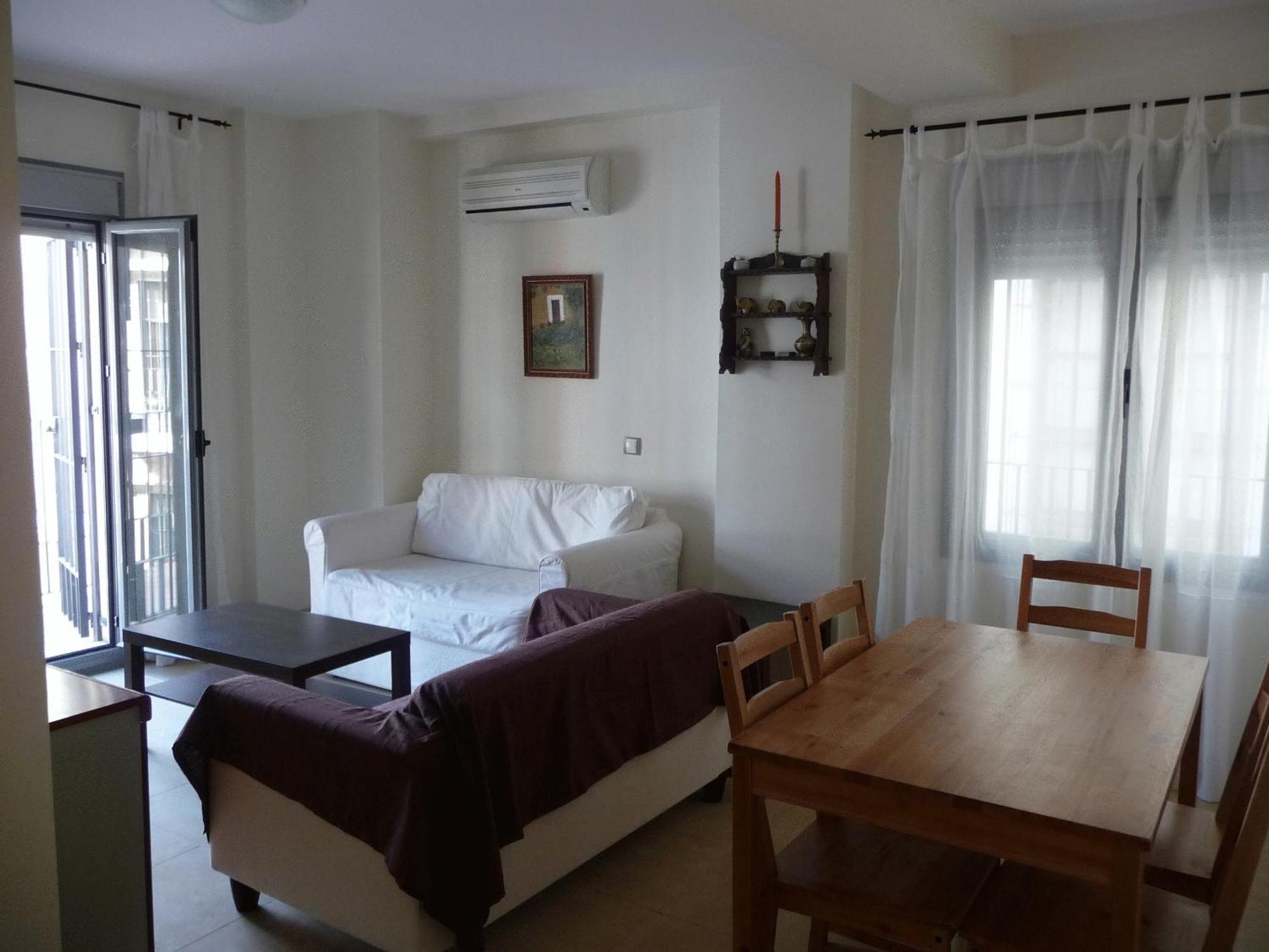 Apartamentos Turisticos La Encarnacion Sevilla Bagian luar foto