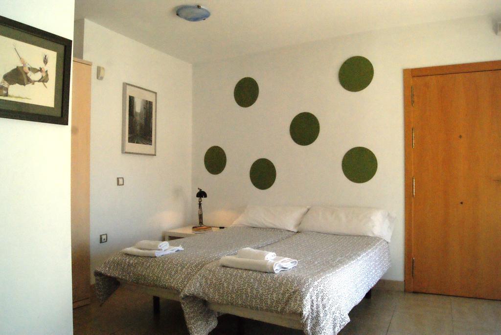 Apartamentos Turisticos La Encarnacion Sevilla Bagian luar foto